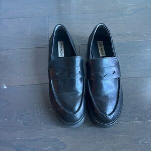 Steve Madden Black Leather Loafers